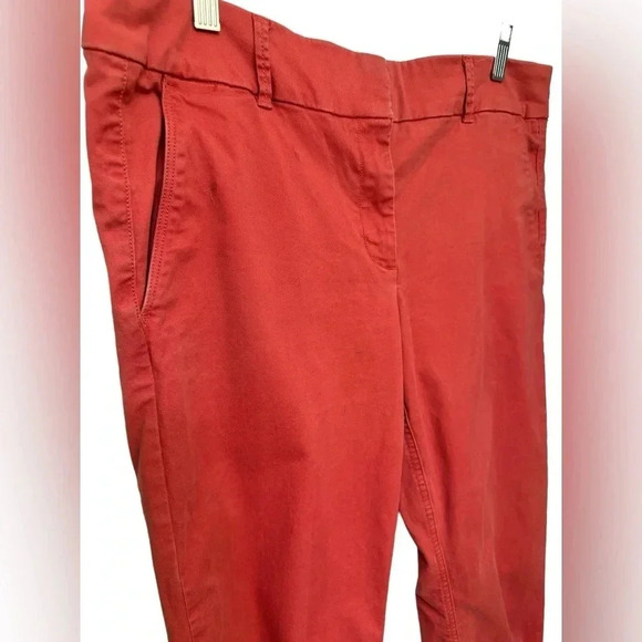 Loft pink Marisa fit cuffed flat front pants - Picture 3 of 6